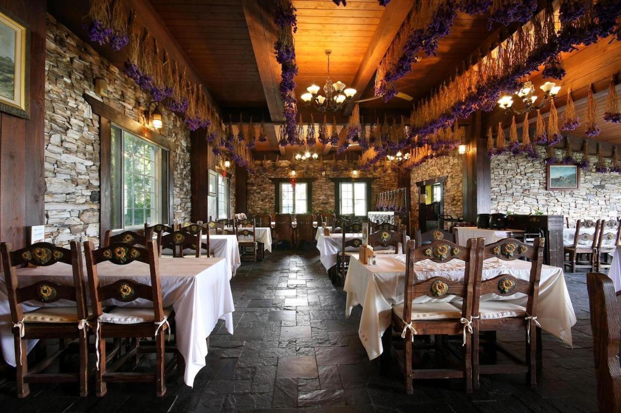 Provence Rose Lodge Renai Exteriér fotografie
